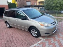 Toyota Sienna CE in Ramstein, Germany