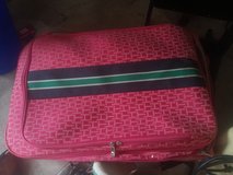 Luggage set in Fort Rucker, Alabama