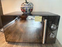 Microwave-with grill functions in Wiesbaden, GE