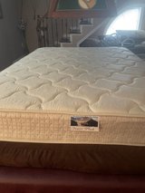 Mattress (queen) size in Alamogordo, New Mexico