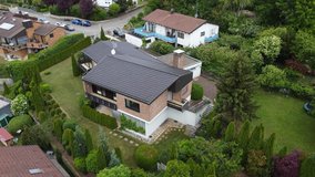 Villa mit elf Zimmern Böblingen Tannenberg 5 min zur Panzer-Kaserne in Stuttgart, GE