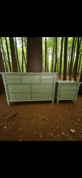 Massive Dresser & Nightstand 2pc Bedroom Set Solid Wood New in Kingwood, Texas