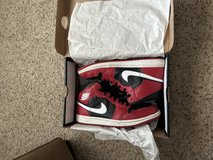 Air Jordan 1 Mid, Size 8.5 in Travis AFB, California