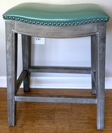 NPD Elmo turquoise Bonded Leather Counter bar Stool 24"H - Gray wood Frame *EUC* in Naperville, Illinois
