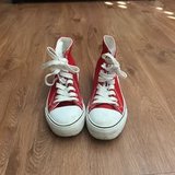 Cute size 7 ladies sneakers in Bolingbrook, Illinois