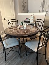 Table and 4 Chairs in Batavia, Illinois