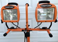 Power Light Twin Head up to 500W Halogen Work Light - Telescoping Tripod Stand in Stuttgart, GE