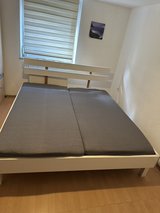 king size bed in very good condition smoke and pet free I can delivery and set up the bed in Spangdahlem, Germany