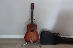 Harmony/Silvertone H605 Parlor Guitar USA 50/60's Solid Wood with Case in Naperville, Illinois