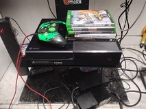 XBOX ONE    500 GB in Moody AFB, Georgia