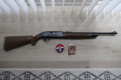 Crosman 2100 Classic .177 Pellet / BB Pneumatic Pump Air Rifle in Bartlett, Illinois