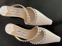 Jimmy Choo kitten heels fit size 7 in Okinawa, Japan