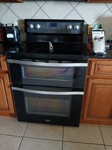 2 door whirlpool oven with steam and precise clean in Fort Polk, Louisiana