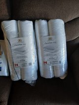 4 standard size pillows ( dont go flat) in Warner Robins, Georgia