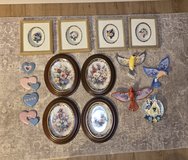 Wall decor bundle in Fairfield, California
