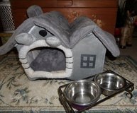 New Cat House & Elevated Food Bowls in Plainfield, Illinois