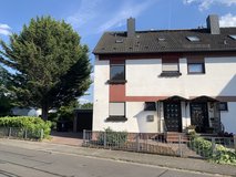 Beautiful Duplex House with garden in Delkenheim,12 minutes away from Clay, 65205 Wiesbaden , 12... in Wiesbaden, GE