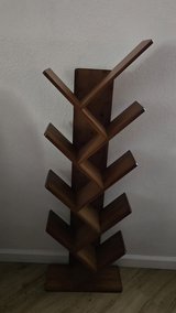 Bookcase, like new in Vacaville, California
