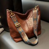 Wide Geometric Strap Bag, Large Capacity Crossbody Bag in Chicago, Illinois