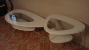 Contemporary two-tier   coffee & end table in excellent condition in El Paso, Texas