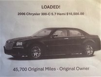 2006 Chrysler 300-C 5.7 HEMI “One Owner” in Shorewood, Illinois