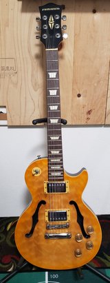 LP-500 Premium F-Hole in Okinawa, Japan