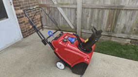 Toro PowerClear 721R 21" Snowblower in Aurora, Illinois
