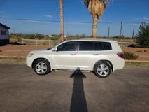 Nice family vehicle! Good miles! 2010 Toyota Highlander Limited! in Bartlett, Illinois