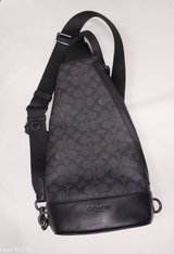 New Coach Crossbody Purse in Fort Leonard Wood, Missouri