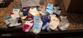 Brand new non skid socks 12 pairs 3-5 T in Naperville, Illinois