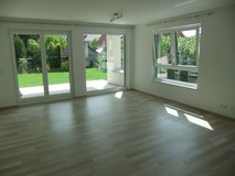 Beautiful new 3 BR apartm. Sunny yard, 3 min. Panzer, 10 min. Patch. Best location in Böblingen in Stuttgart, GE