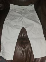 Levis Strauss white denim capri - size 32 in Houston, Texas