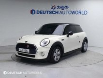 2016 MINI Cooper (3rd generation) 1.5 D Mid in Camp Humphreys, South Korea