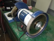 8" Baldor slow speed grinder with 3 CBN wheels in Alamogordo, New Mexico