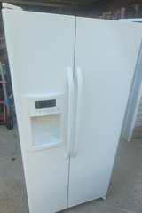 Refrigerator GE in Fort Campbell, Kentucky
