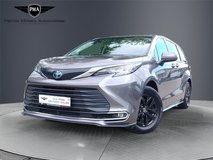 2022 Toyota Sienna  XLE AWD in Ramstein, Germany