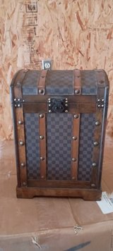 Decorative Chest in Alamogordo, New Mexico