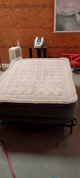 15 inch Queen Air Mattress in Alamogordo, New Mexico