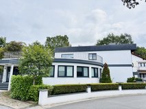Modern, fully Furnished 4-Room Condo with terrace grage in Groß-Gerau 25min  to Clay in Wiesbaden, GE