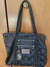 Authentic Coach tote bag in Fort Rucker, Alabama