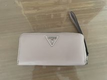 Guess wallet in Quantico, Virginia