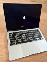 MacBook Air M3 2024, only 15 charge cycles in Stuttgart, GE