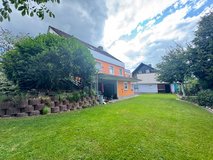 Spacious House with separate Apartment and a big plot of Land in Grafenwoehr, GE