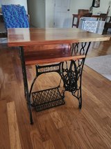 Singer Treadle Sewing Machine Table in Fort Rucker, Alabama