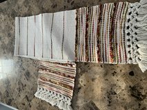 Pier 1 table runner in Aurora, Illinois