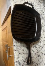 LODGE CAST IRON PAN in Warner Robins, Georgia
