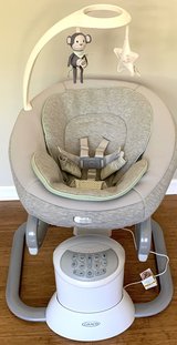 Like New! Graco Soothe My Way Infant Swing w/ removable Rocker / Bouncy Seat / Chair in Naperville, Illinois