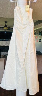 cream colored gown in Hinesville, Georgia
