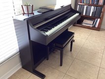 Yamaha Clavinova CLP-330 in MacDill AFB, FL