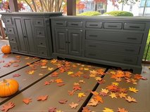 Large Dresser & Chest 2pc Bedroom Set Solid Wood New Free Delivery in Kingwood, Texas